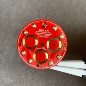 The new Daytona red dial 4130, 4131 movement enamel painting and flame knife design are unique and eye-catching